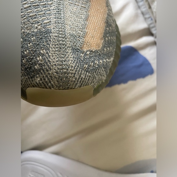 Yeezy 350 V2 Israfil - Picture 5 of 11